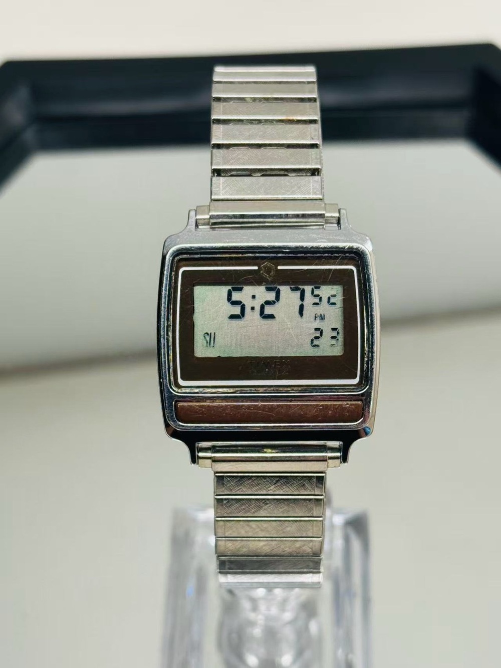 Vintage Timex Quartz Digital Watch 30mm Expansion Band New Battery Working